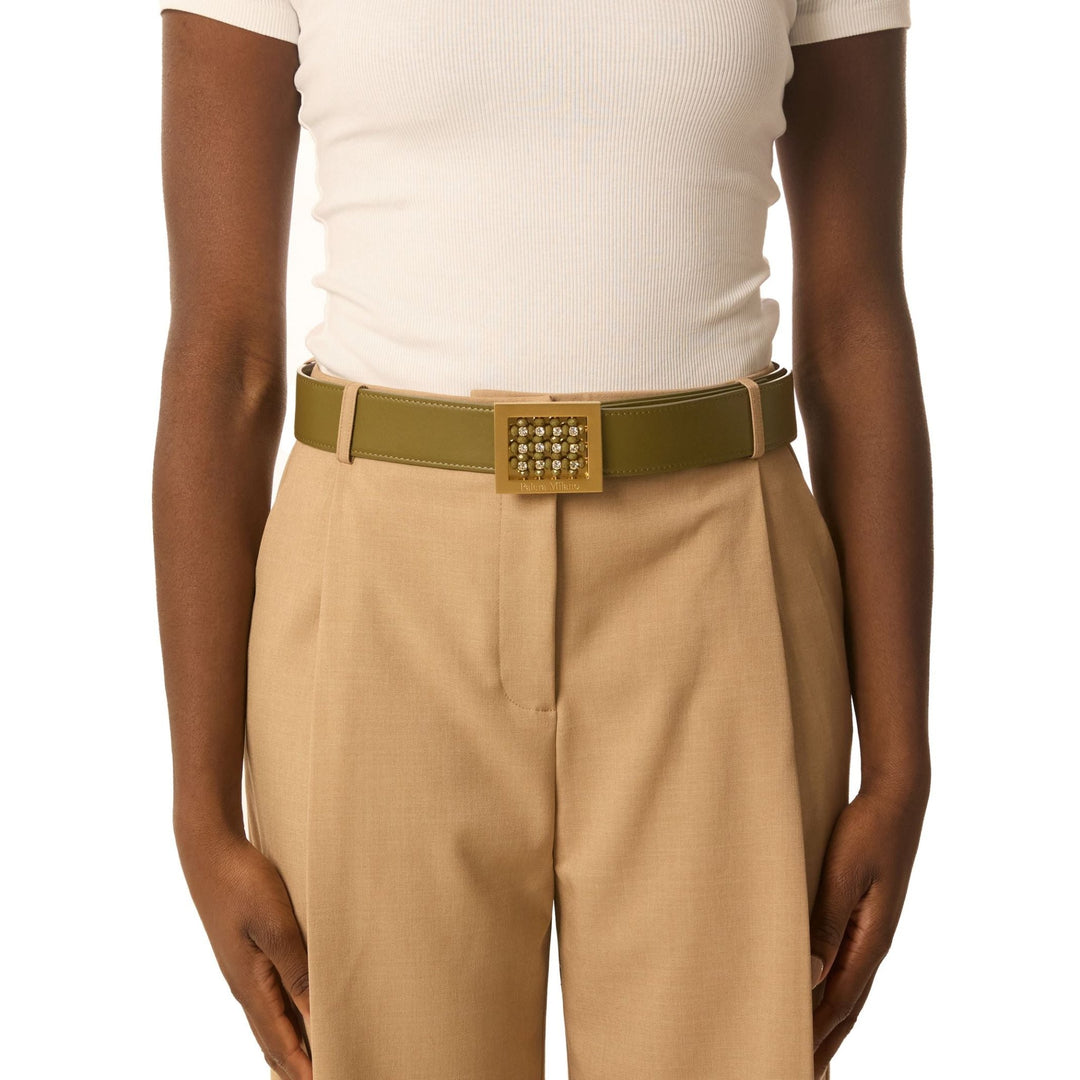 Khaki- Model #color_Khaki