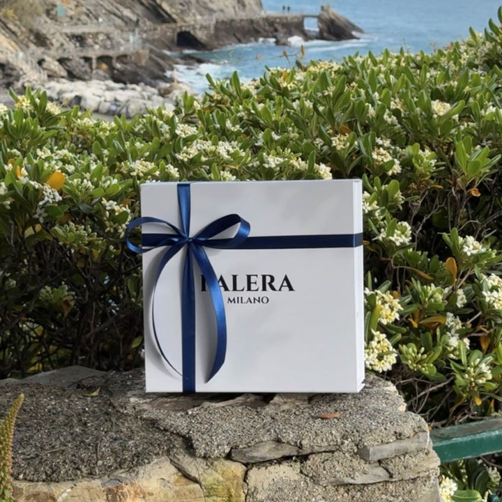 Gift Box and Greeting Card - 15 € - Palera Milano